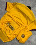 Barcelona Fourth Set 23/24 (with shorts) - Image 3