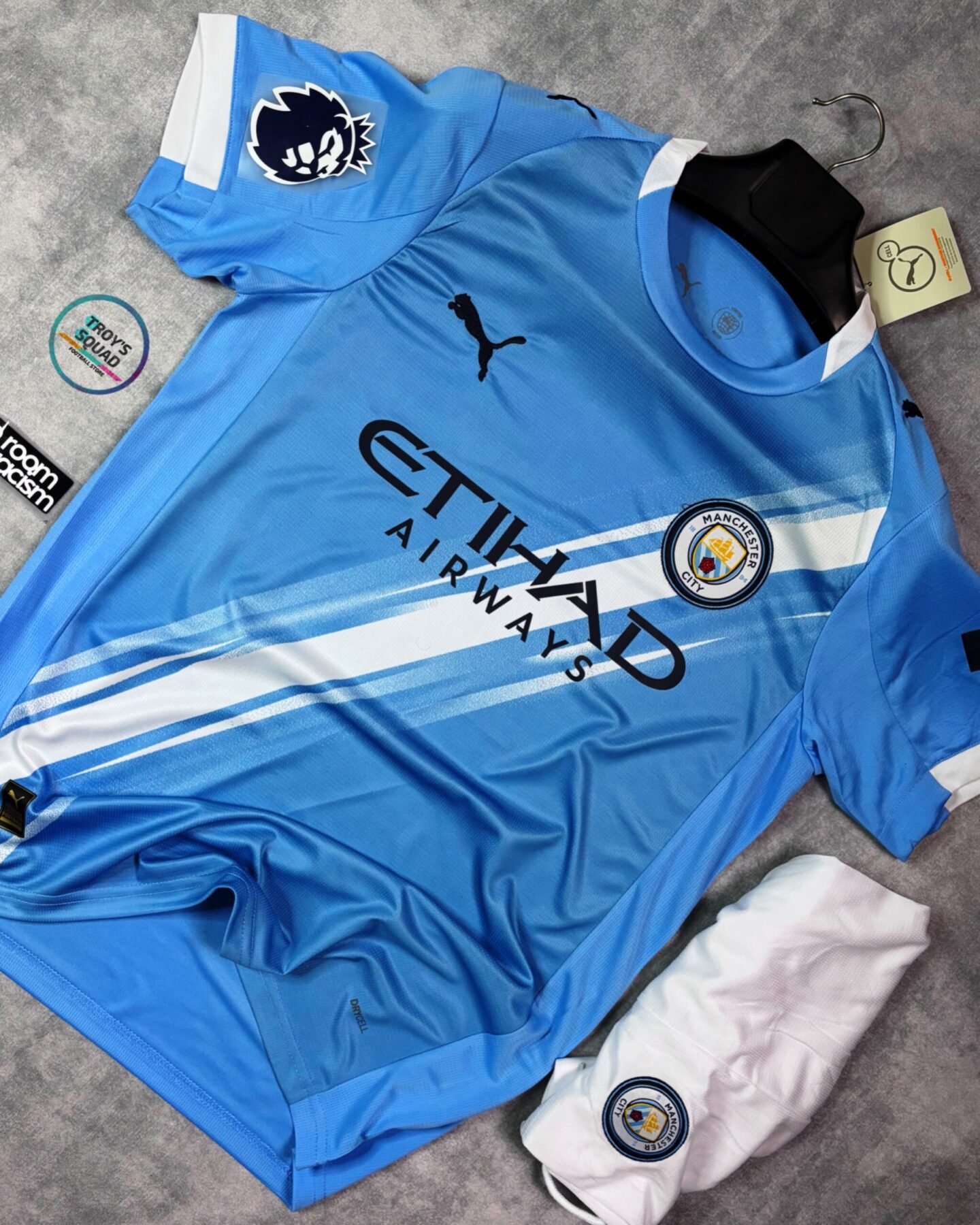 f79413eb-4fc1-41ed-bdf4-287be14fcc30 Manchester City Home Set 2025-26 (with Shorts) - Image 1