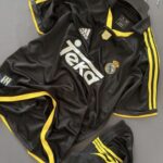 Real Madrid  Retro Away Set 2000