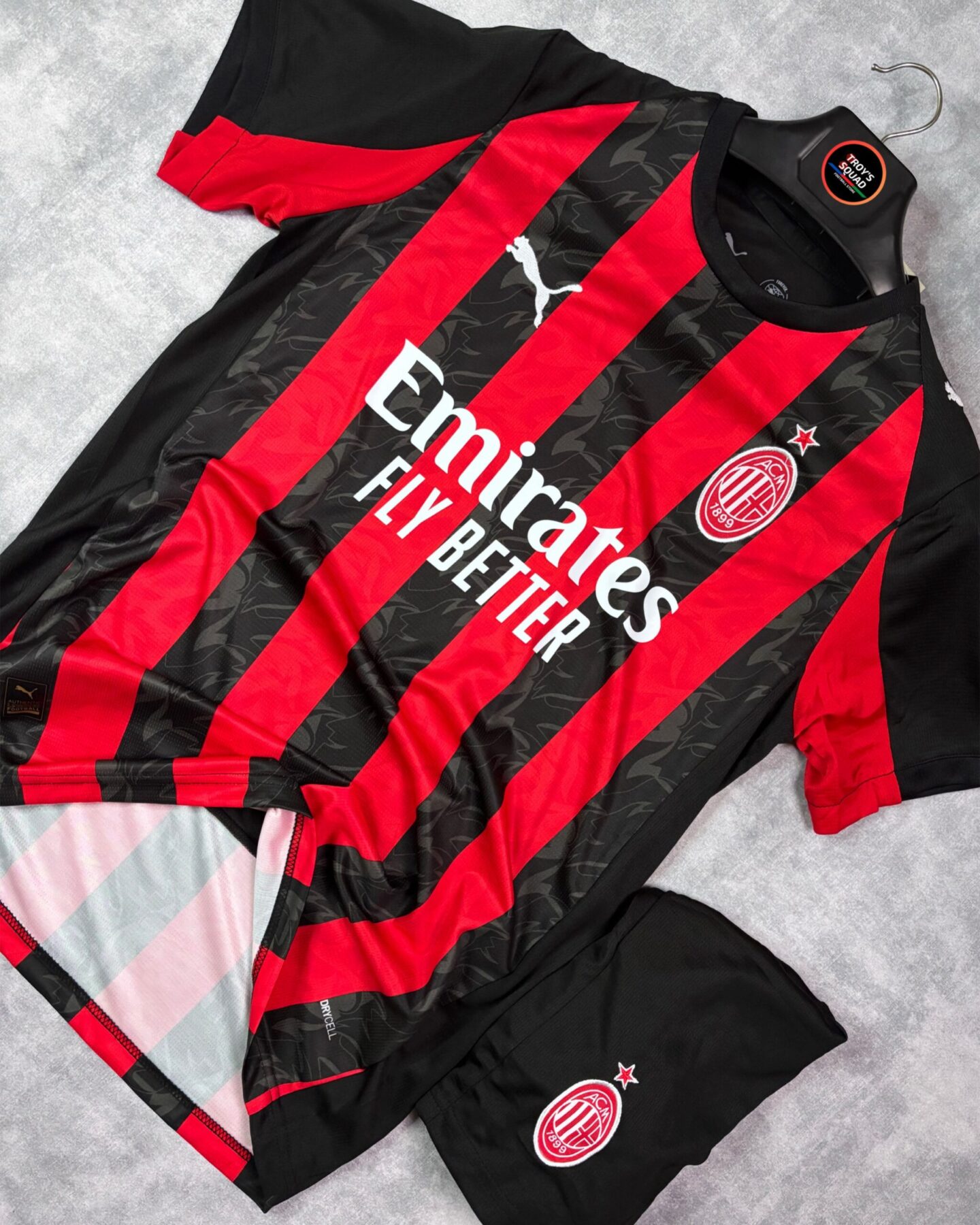 c672ef57-b9c7-4d31-8949-d60c872c41ab AC MIlan Home Set 25/26 (With Shorts) - Image 1