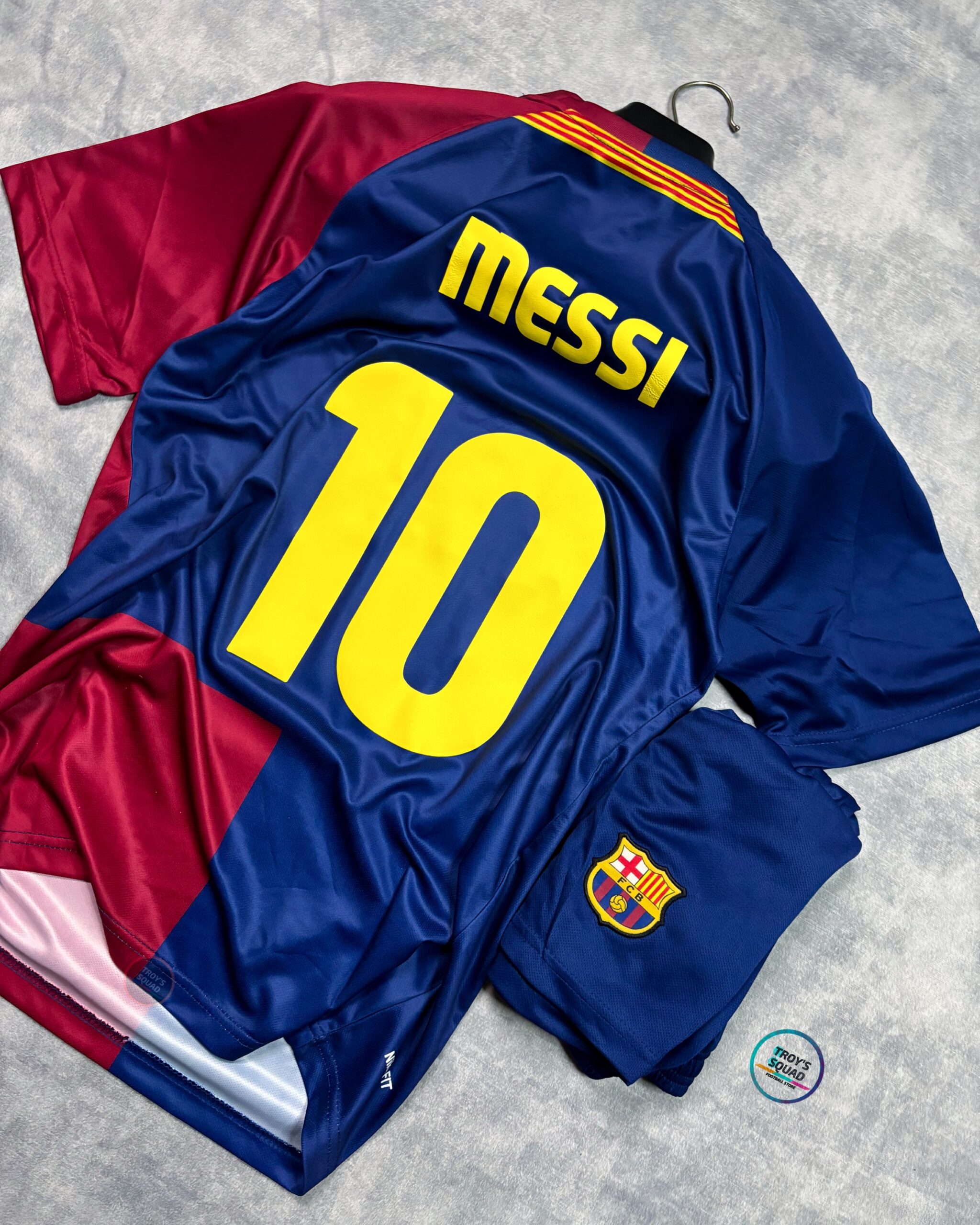 Messi Barcelona Home Retro - 2009/10 (with Shorts)