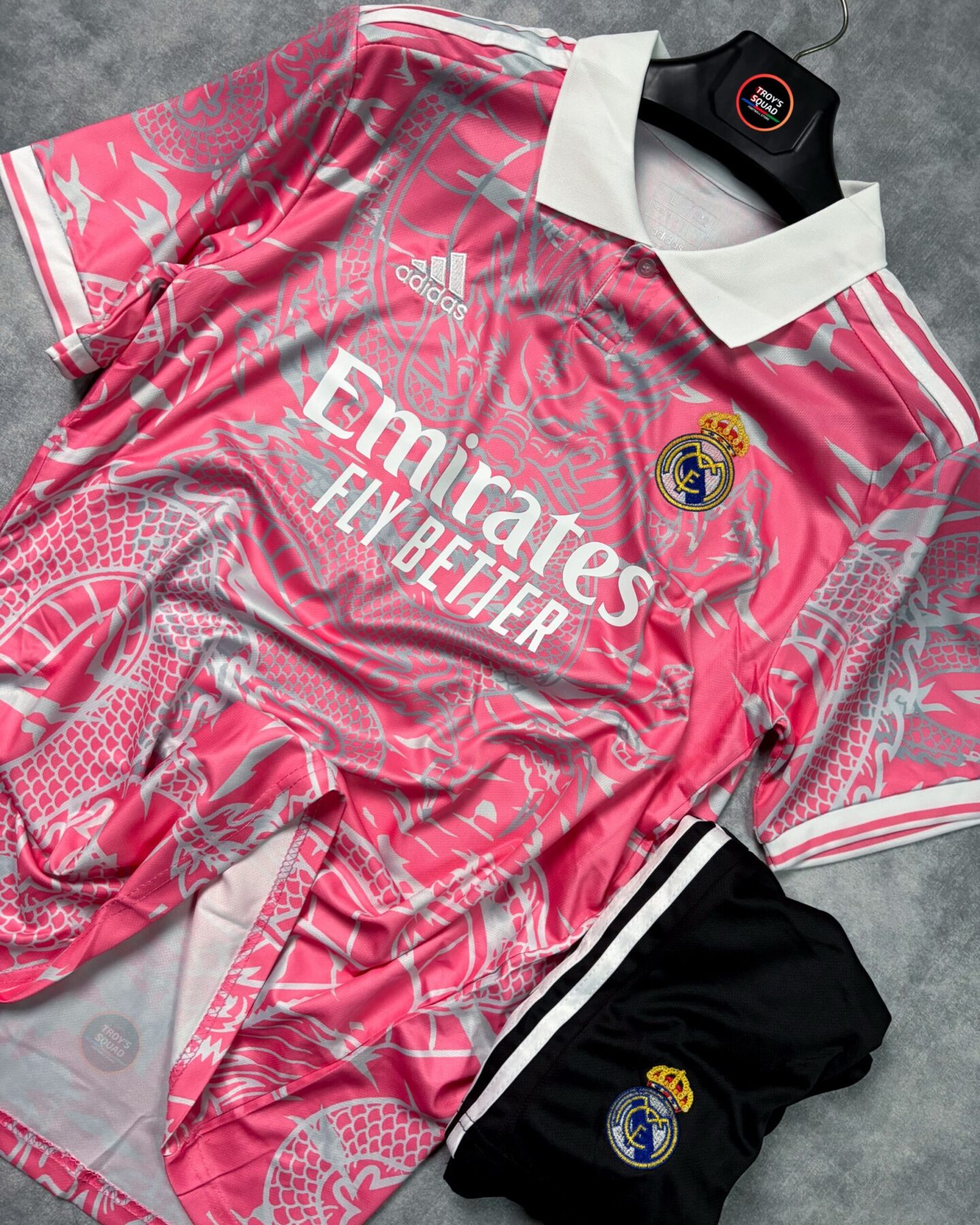 54ec25c6-ac1f-48b4-8c06-5734994c83ad Real Madrid Pink Dragon Set Jersey - Image 1