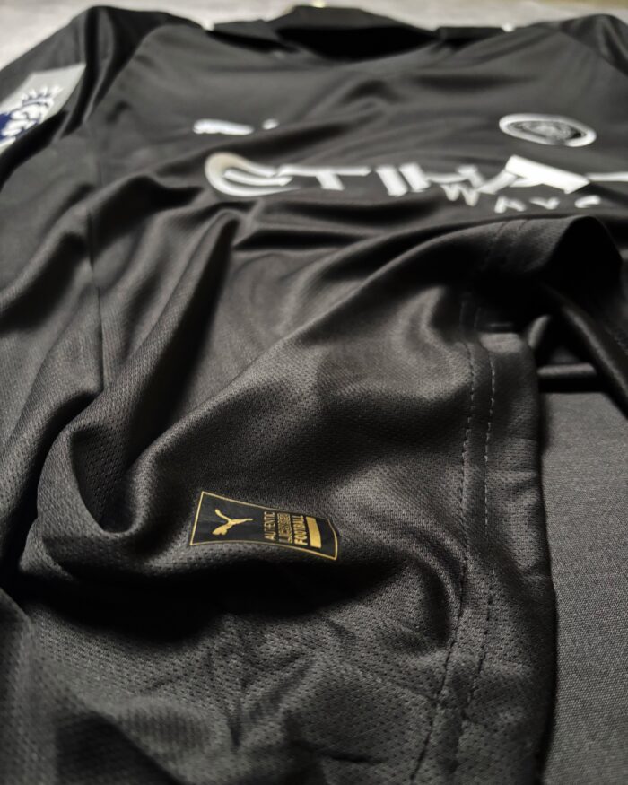 Manchester City Away Set 2025-26 (with Shorts) - Image 4