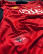 Manchester United Retro Home Set- 2007/08 - With Shorts - Image 4