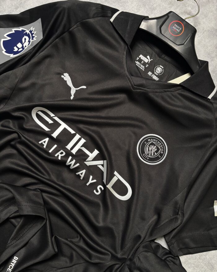 Manchester City Away Set 2025-26 (with Shorts) - Image 2