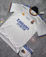 Real Madrid  Retro Home Set 2021/22