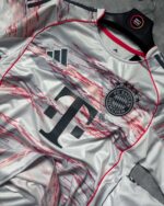 Bayern Munich Away -25/26 (with shorts) - Image 2