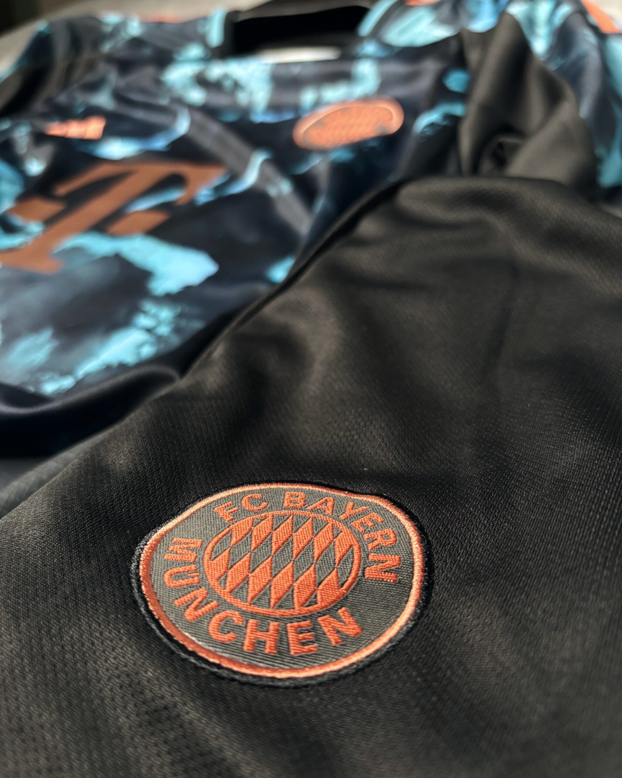 Bayern Munich Third -25/26 (with shorts)