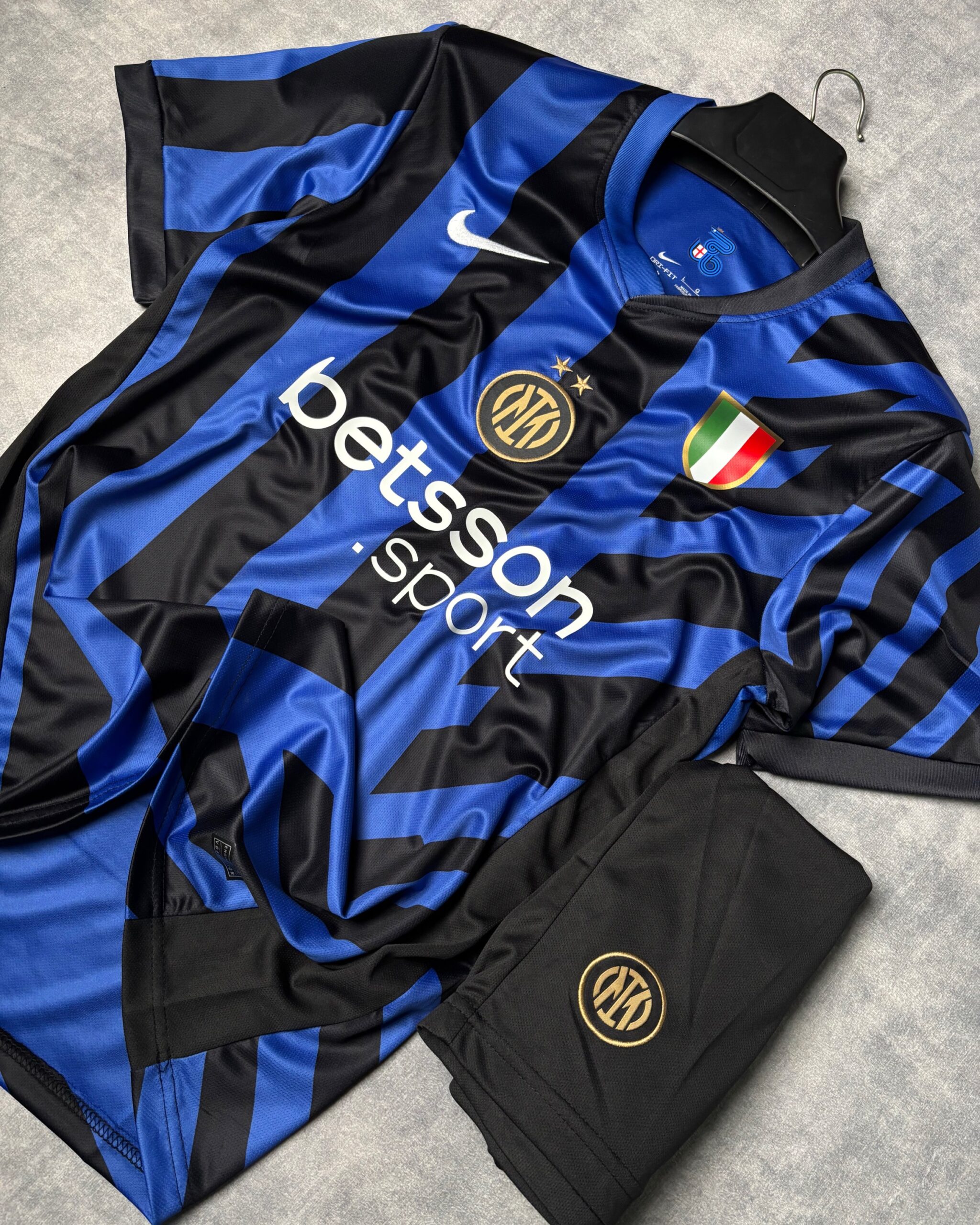 Inter Milan Home Set 24/25 (with shorts)