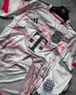 Bayern Munich Away -25/26 (with shorts)