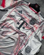 Bayern Munich Away -25/26 (with shorts)
