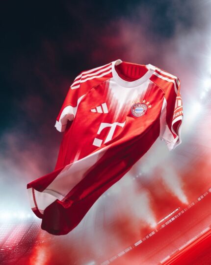 FC Bayern Munich Home Player Version  2025/26