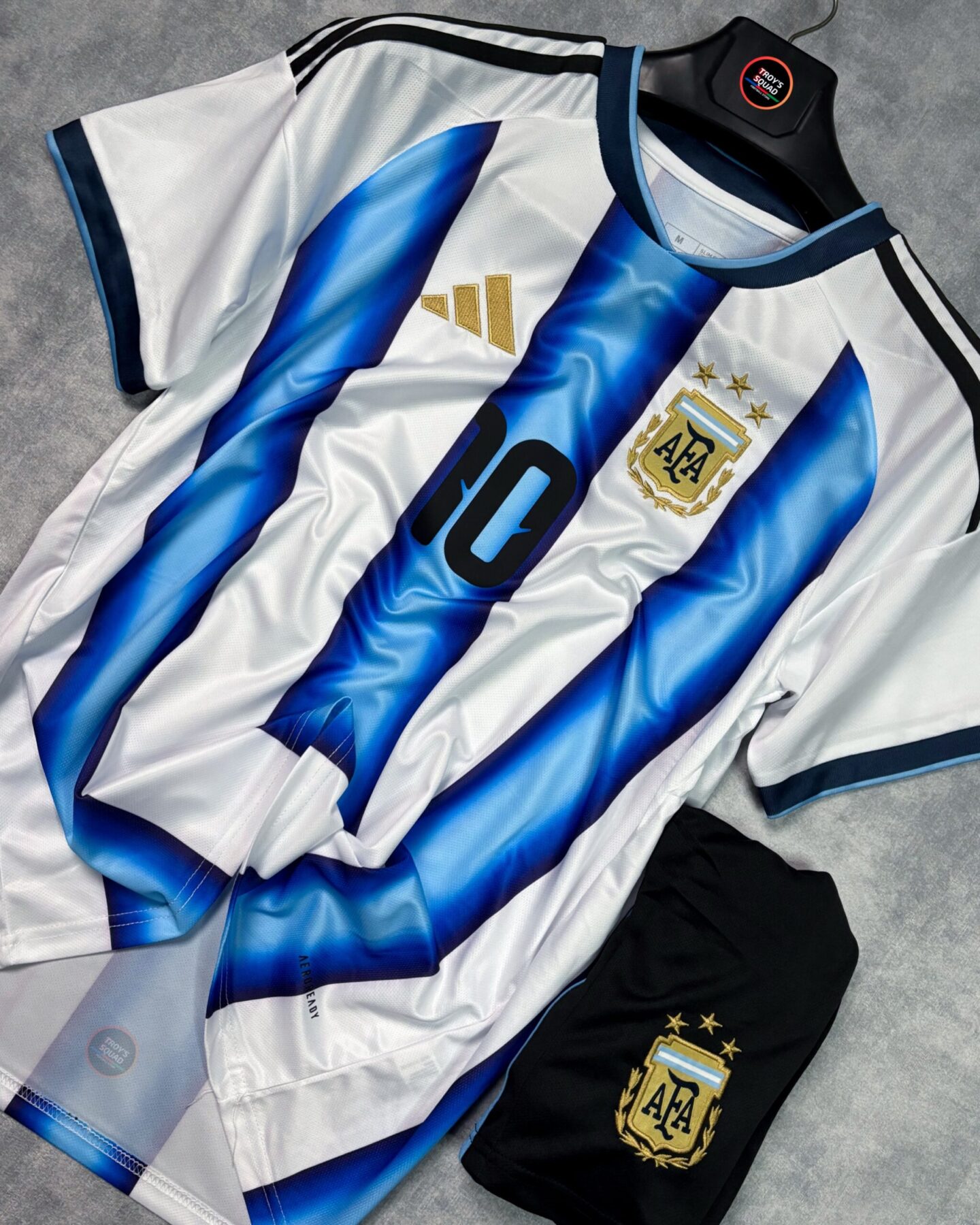 6c7a890b-1f00-4fb2-ad88-0ab94f6da4c8 Messi Argentina Home World Cup Set 2026 -(with shorts) - Image 1