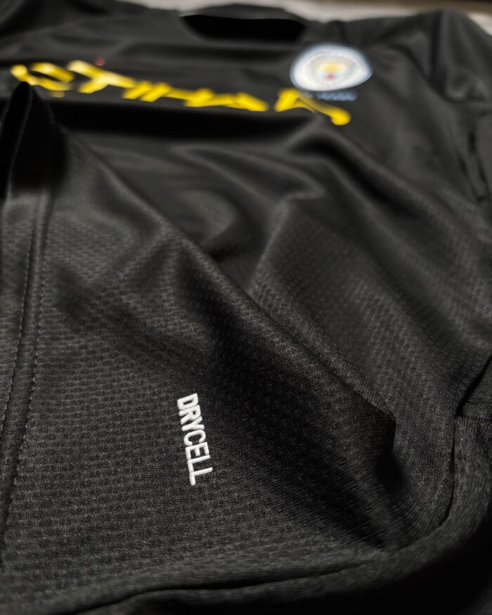 Manchester City Black Special Edition Set 2025-26 (with Shorts) - Image 4