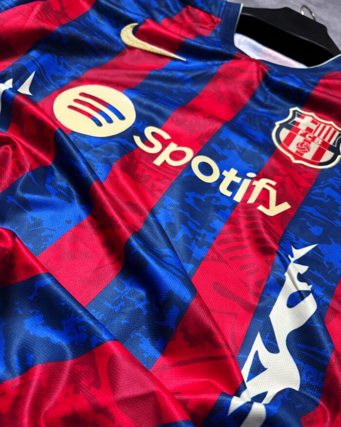 Barcelona Special Edition V Neck -Set 2025/26 (with shorts) - Image 4