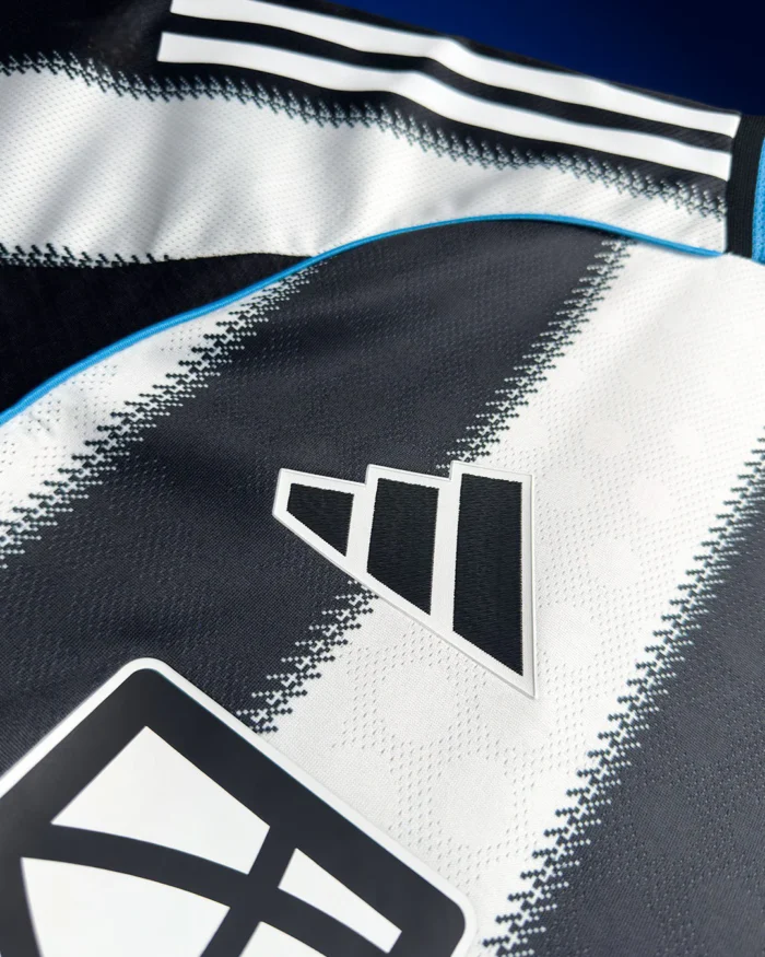 Newcastle United Home Player Version 2025-26 - Image 3