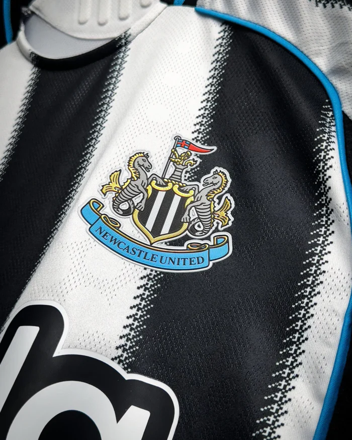 Newcastle United Home Player Version 2025-26 - Image 4
