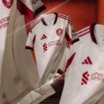 Liverpool Away Player Version 2025/26