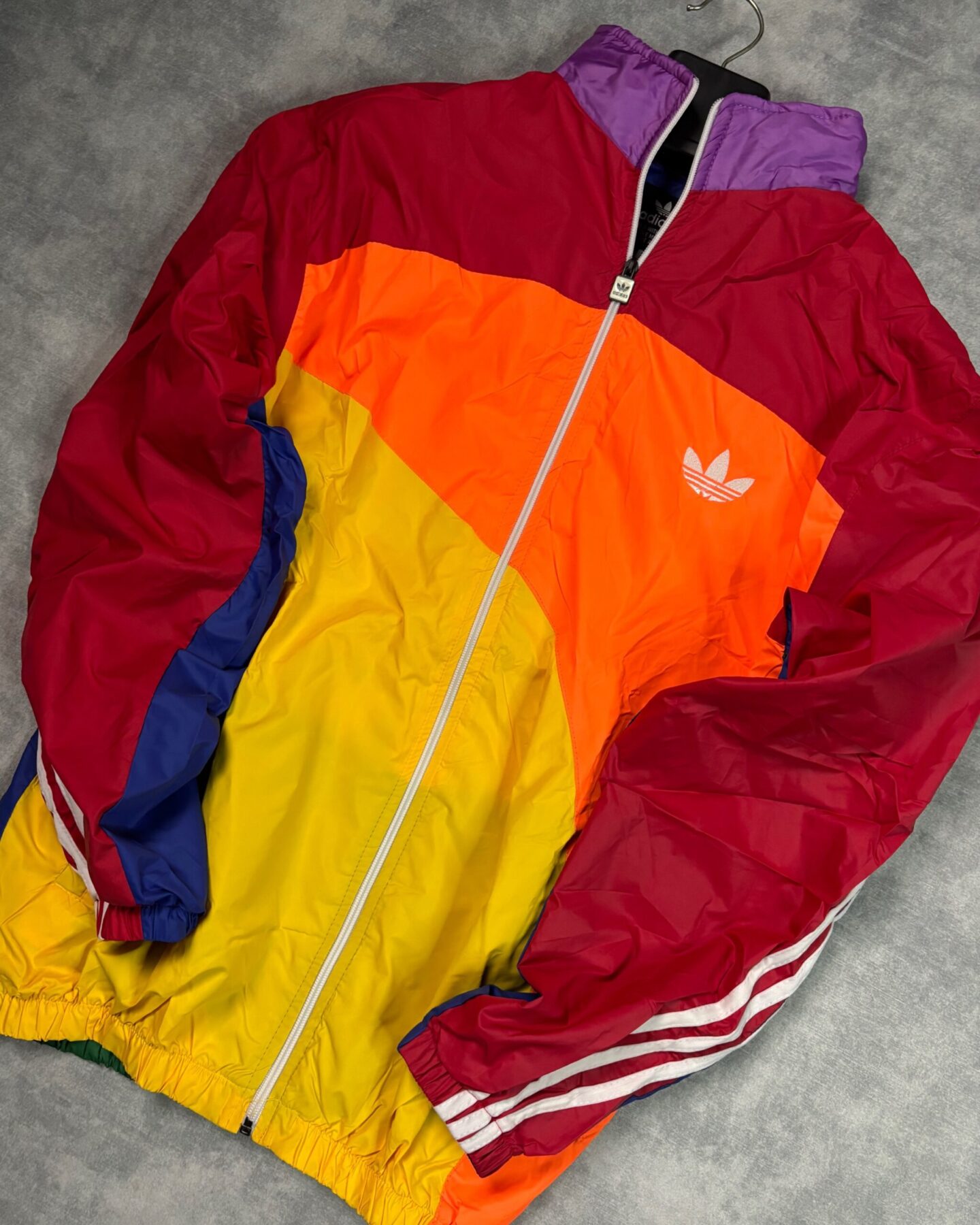 2247a4bd-20c2-420e-892b-7888da4e3f75 Colour Block Premium Wind Cheater Jacket - Image 1