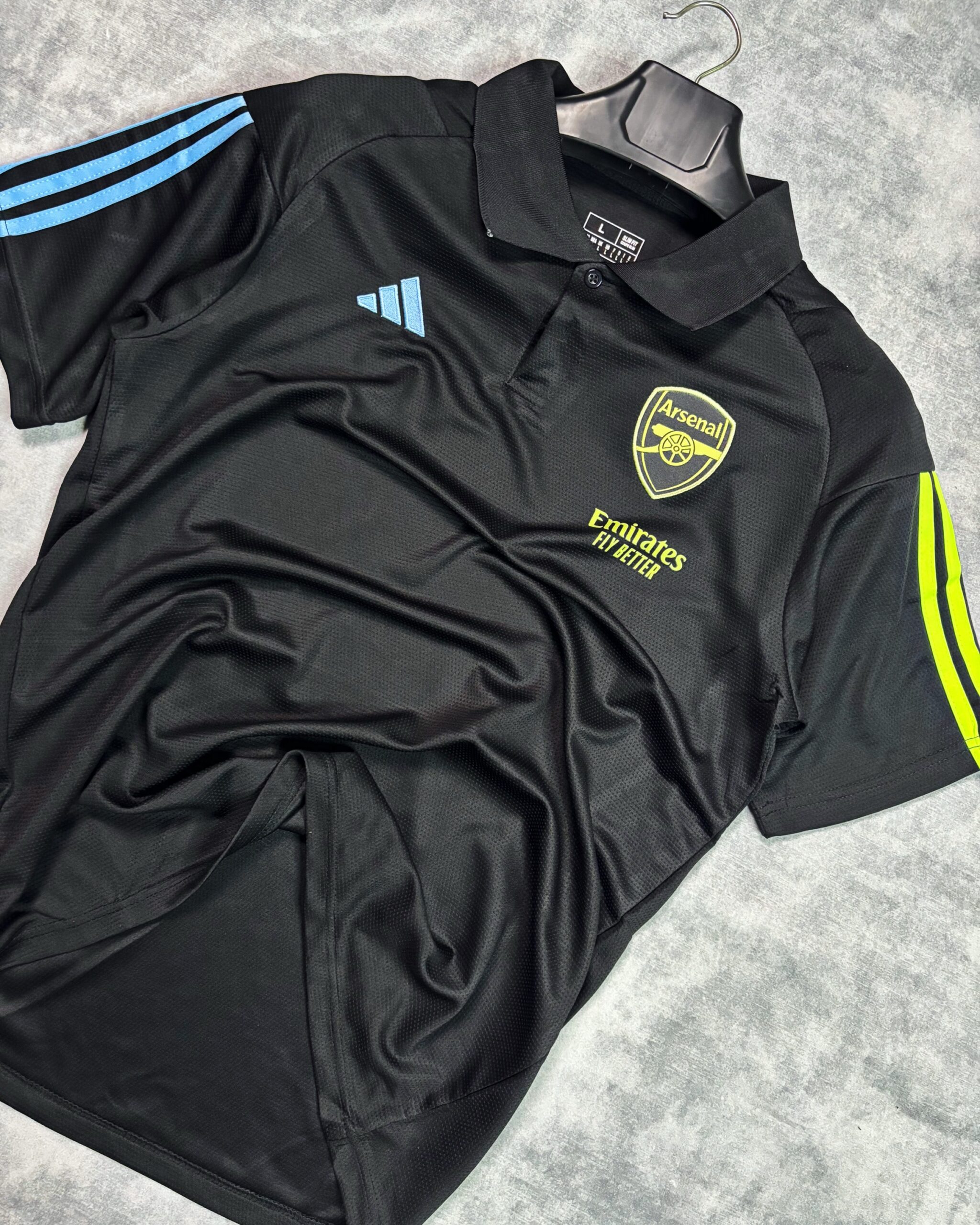 2633d271-3268-4aaa-9627-89ece76800c8-2 Arsenal Training Black Polo - 24/25 - Image 1