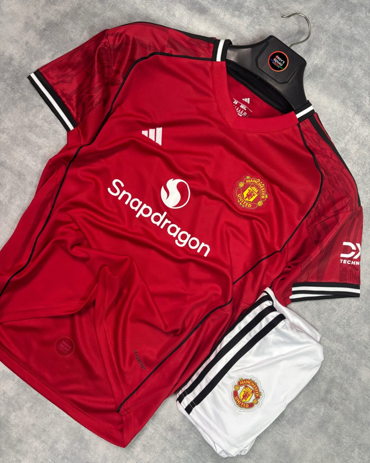 0e2e2d85-3335-442d-acd2-f77501285040 Kids Manchester United Home Kit-25/26 (with shorts) - Image 1