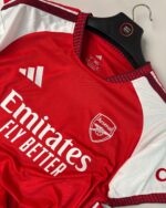 Arsenal Home Set 26/27 (with shorts) - Image 2