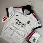 Kids Real Madrid Home 26/27 (with shorts)