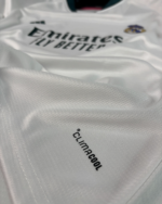 Kids Real Madrid Home 26/27 (with shorts) - Image 4